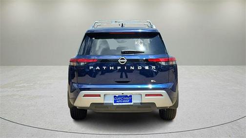 2025 Nissan Pathfinder SL FWD
