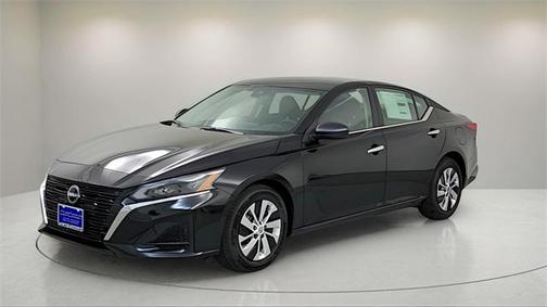2025 Nissan Altima S FWD
