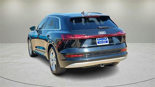 2019 Audi e-tron Premium Plus