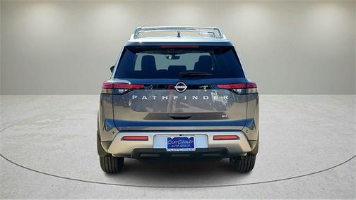 2025 Nissan Pathfinder SL FWD