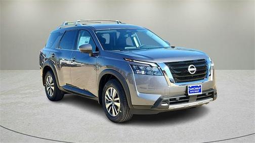2025 Nissan Pathfinder SL FWD