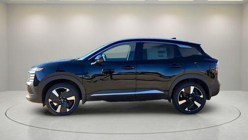 Super Black 2025 Nissan Kicks SR