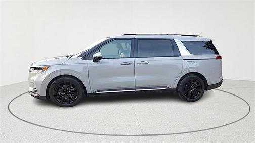 2023 Kia Carnival SX