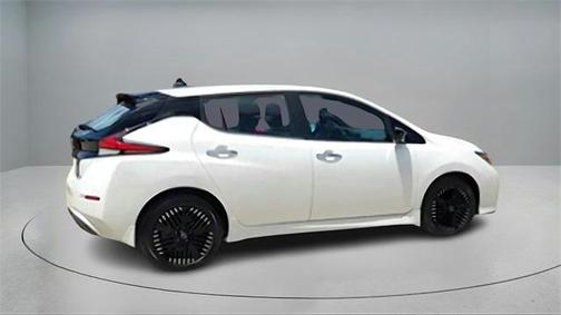 2024 Nissan Leaf SV PLUS
