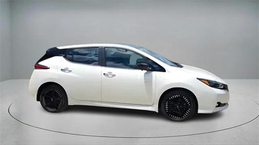 2024 Nissan Leaf SV PLUS
