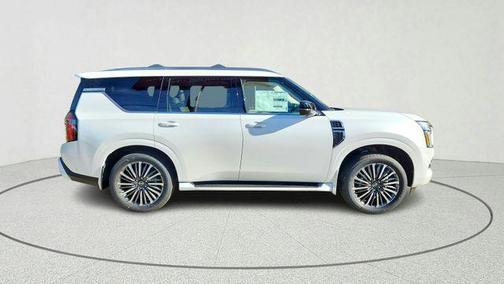 Everest White Pearl Tricoat 2025 Nissan Armada Platinum Reserve 2WD