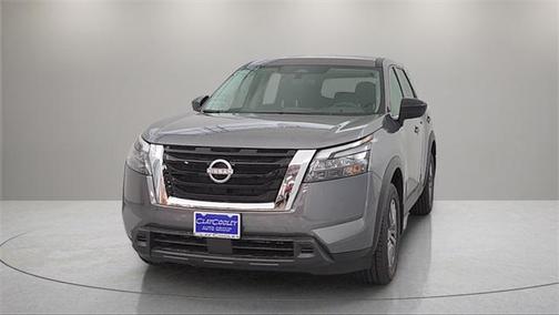 2025 Nissan Pathfinder S FWD