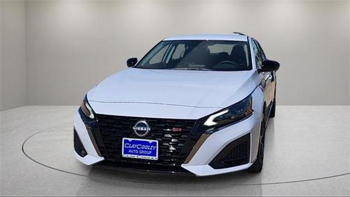 2025 Nissan Altima SR FWD