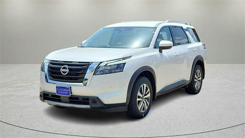 2025 Nissan Pathfinder SL 4WD