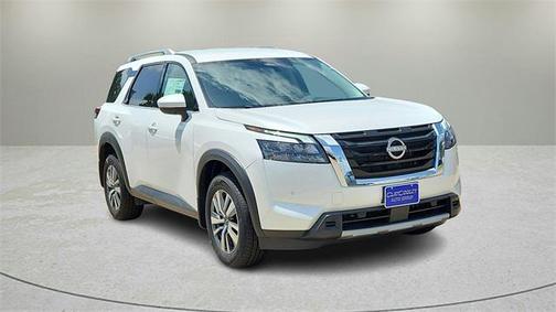 2025 Nissan Pathfinder SL 4WD