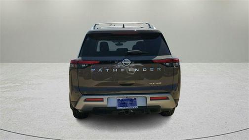 2025 Nissan Pathfinder Platinum FWD