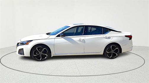 2024 Nissan Altima SR FWD