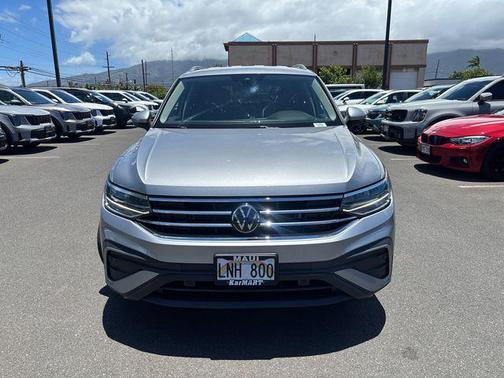 Pyrite Silver Metallic 2023 Volkswagen Tiguan 2.0T SE