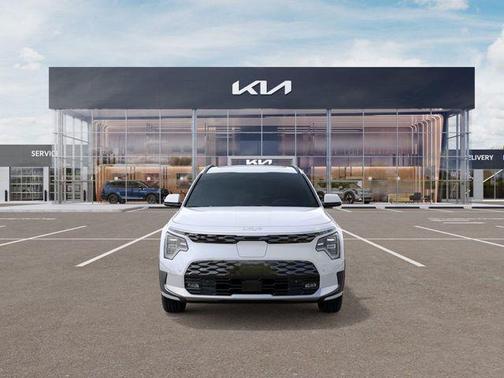 Snow White Pearl 2025 Kia Niro EV Wave