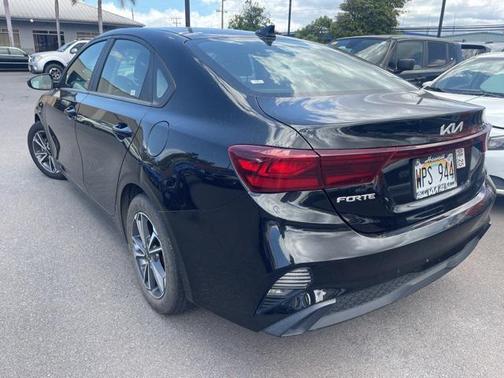 Aurora Black 2022 Kia Forte LXS