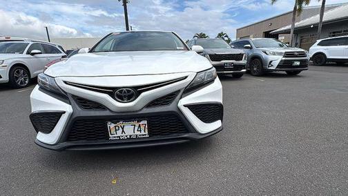 Super White 2021 Toyota Camry SE