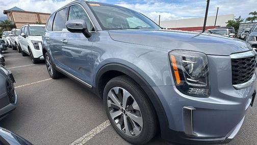 Everlasting Silver 2022 Kia Telluride S
