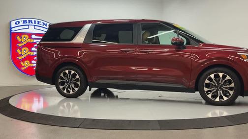 2024 Kia Carnival EX