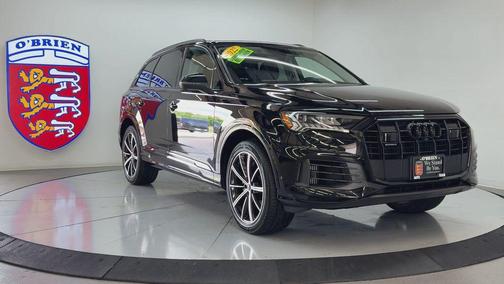 Mythos Black Metallic 2022 Audi Q7 55 Premium Plus
