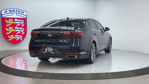2017 Kia Cadenza Technology