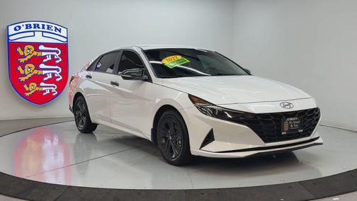Quartz White 2022 Hyundai ELANTRA SEL