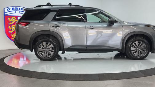 2022 Nissan Pathfinder SV 4WD