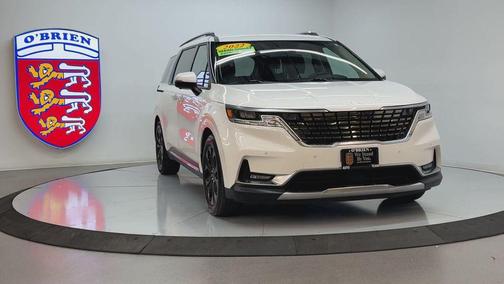 Snow White Pearl 2022 Kia Carnival SX