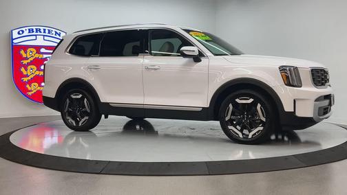 2023 Kia Telluride S