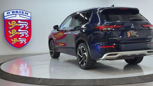 Black 2022 Mitsubishi Outlander SEL S-AWC