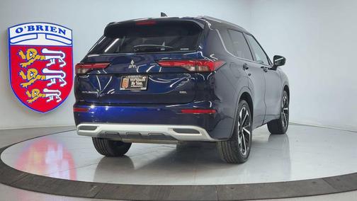 Black 2022 Mitsubishi Outlander SEL S-AWC