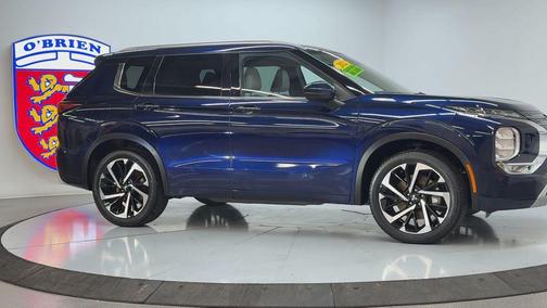 Black 2022 Mitsubishi Outlander SEL S-AWC