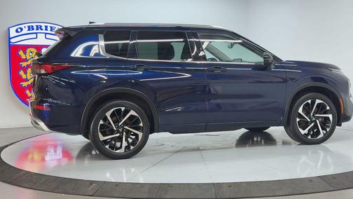 Black 2022 Mitsubishi Outlander SEL S-AWC