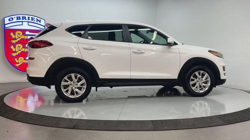 2021 Hyundai TUCSON SE