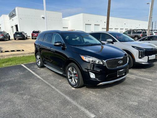 Ebony Black 2016 Kia Sorento SX