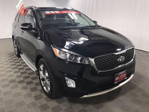 Ebony Black 2016 Kia Sorento SX