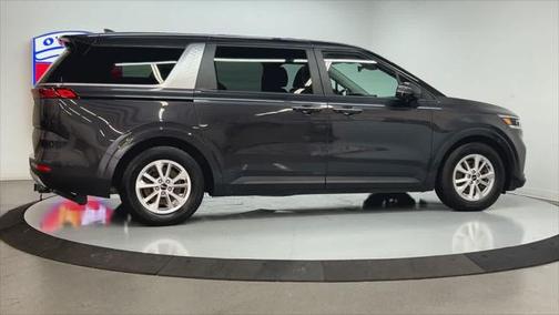 2022 Kia Carnival LXS