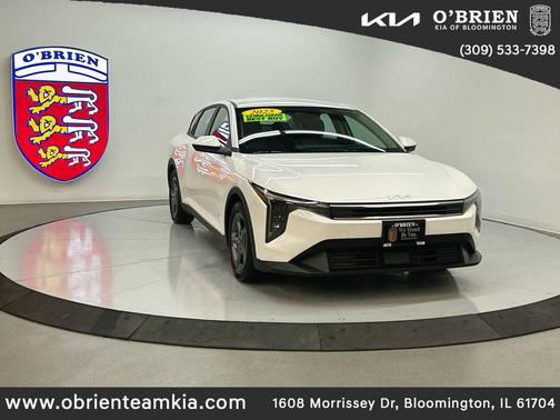 2025 Kia K4 LXS