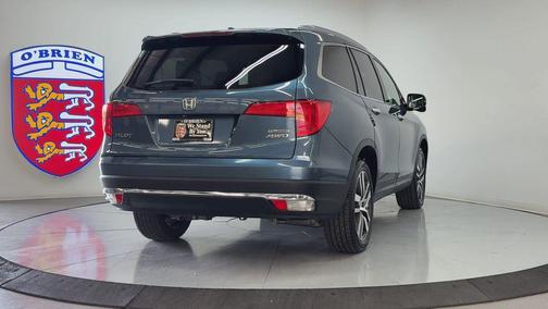 Blue 2017 Honda Pilot Touring