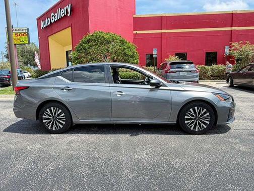 Gun Metallic 2024 Nissan Altima 2.5 SV