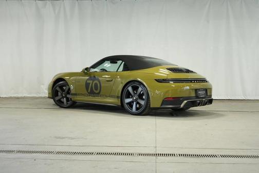 2026 Porsche 911 Carrera GTS