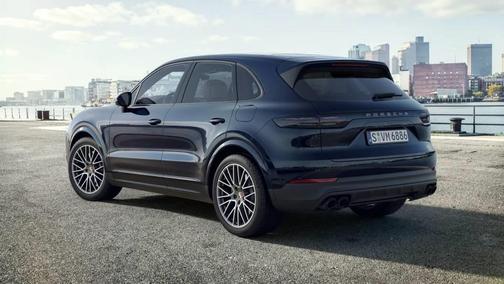 2023 Porsche Cayenne E-Hybrid Platinum Edition