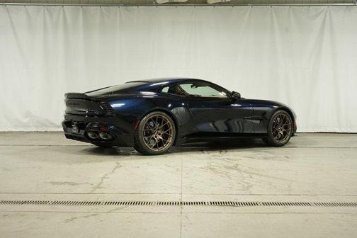 2025 Aston Martin Vanquish Base