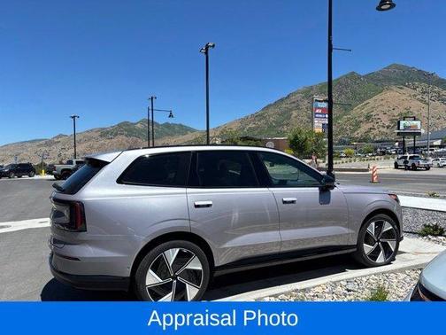 Silver 2026 Volvo EX90 TWIN MOTOR PERFORMANCE ULTRA