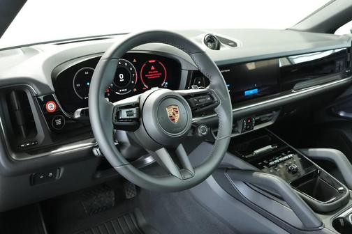 2026 Porsche Cayenne AWD