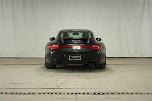 2012 Porsche 911 Carrera 4 GTS