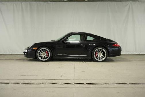 2012 Porsche 911 Carrera 4 GTS