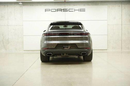 Quartzite Grey Metallic 2025 Porsche Cayenne AWD