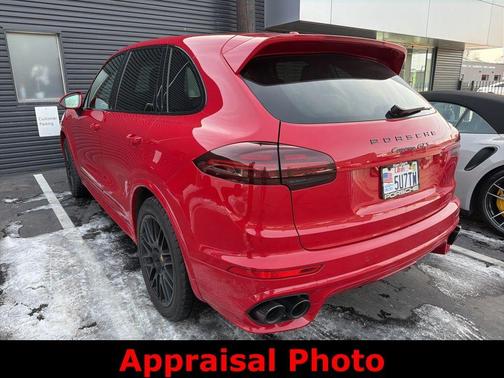 2017 Porsche Cayenne GTS
