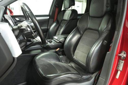 2017 Porsche Cayenne GTS