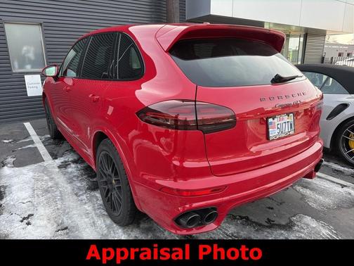 2017 Porsche Cayenne GTS
